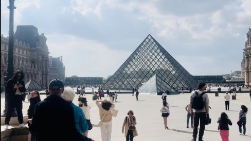 УХАПШЕН И ЧЕТВРТИ КРАДЉИВАЦ: Власти ухватиле последњег члана банде која је опљачкала Лувр, али од накита ни трага