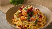 КРЕМАСТИ ШПАГЕТИ СА ПИЛЕТИНОМ И СУШЕНИМ ПАРАДАЈЗОМ: Рецепт за кремасту тестенину