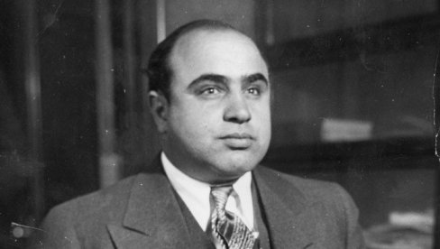 ПРОДАТА КУЋА У КОЈОЈ ЈЕ ЖИВЕО АЛ КАПОНЕ: Агенти покушали да сакрију порекло, у потпуности је реновирали, али су купци ипак сазнали истину