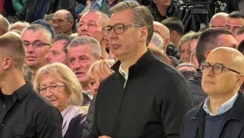 ВУЧИЋ НА ВЕЛИКОМ НАРОДНОМ СКУПУ: Нема сумње да је Мионица данас боља него што је била (ФОТО/ВИДЕО)