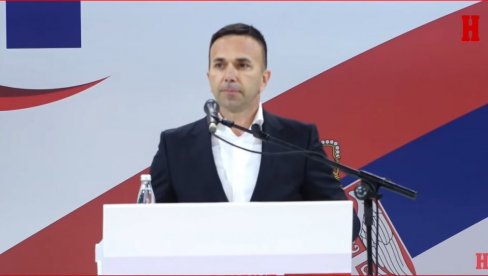 Blokaderi upali u dvorište predsednika opštine Mionica Bobana Jankovića