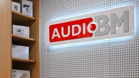 AUDIO BM SLUŠNI APARATI: Novogodišnja čarolija zvuka