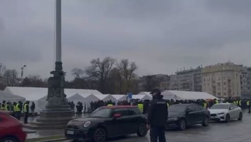 BLOKADERI BEZ IKAKVIH PROBLEMA UŠLI U SKUPŠTINU: Narod im poručio da su lopovi! (VIDEO)