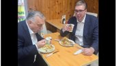 I AM ALWAYS SA SIROM: Vučić i Orban otišli na burek - predsednik objavio snimak (VIDEO)