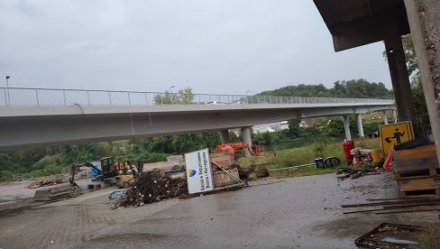 ДРЖАВА СРБИЈА ПЛАТИЛА РЕКОНСТРУКЦИЈУ МОСТА ИЗМЕЂУ ДВА ЗВОРНИКА: Као нов од уторка