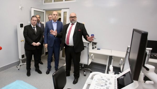 У БЕОГРАДУ ОТВОРЕН ЦЕНТАР ЗА РЕГЕНЕРАТИВНУ МЕДИЦИНУ Лончар: Огроман искорак за здравство