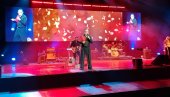 KOLEGE NISU DOŠLE: Na koncert Tonija Cetinskog nije bilo poznatih ličnosti u prvim redovima (FOTO)