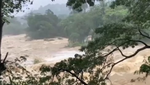 TRAGEDIJA JE UPRAVO POSTALA VEĆA: Raste broj žrtava, u toku opsežne spasilačke operacije (VIDEO)