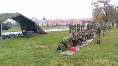 УПОЗОРЕЊЕ ВОЈСКЕ СРБИЈЕ: Војне вежбе на полигону „Пескови“