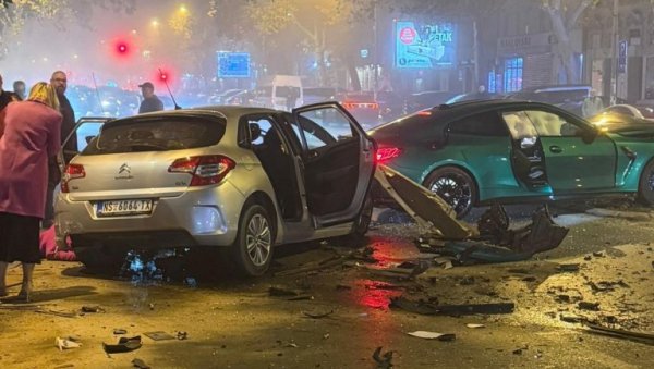 ВОЗАЧУ BMW ОДРЕЂЕНО ЗАДРЖАВАЊЕ: Београђанин А.С. (25) осумњичен за саобраћајну несрећу  у центру Новог Сада