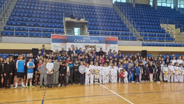 ПОДРШКА МЛАДИМА И КЛУБОВИМА: Мали сајам спорта одржан у Смедереву