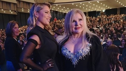 PORODICA U PRVOM REDU: Knezu najveća podrška supruga Tatjana i ćerke Ksenija i Andrea (FOTO)