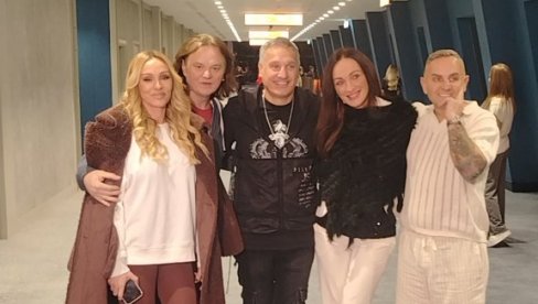 ЗВЕЗДЕ ДЕВЕДЕСЕТИХ НА ЈЕДНОМ МЕСТУ: Анабела Атијас и Слађа Делибашић загрљене (ФОТО)