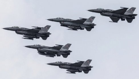 ПОЉСКА ПОДИГЛА БОРБЕНЕ АВИОНЕ! Системи противваздушне одбране су у приправности