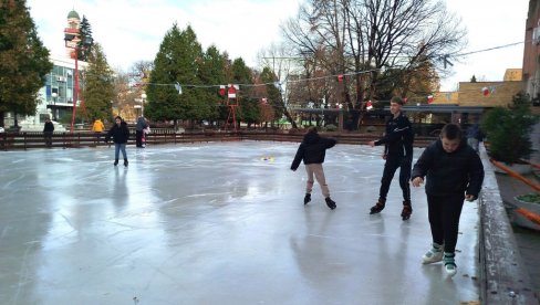 СРЦЕ НА ЛЕДУ: Хуманитарни базар у Јагодини на Сретење, 15. фебруара