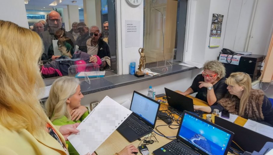 НОВОСТИ САЗНАЈУ: Данас до 15 часова предато 254.747 захтева за легализацију