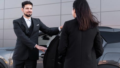 TOP 5 STVARI KOJE TREBA DA ZNATE PRE NEGO ŠTO REZERVIŠETE LUKSUZNI PREVOZ ZA DOGAĐAJ