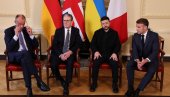 ШТА СЕ ОВО ДЕСИЛО У ЛОНДОНУ? ЗЕЛЕНСКИ  ГЛЕДА У ПОД, А МАКРОН СМРКНУТ: Сви брује о изразима лица европских лидера (ФОТО/ВИДЕО)