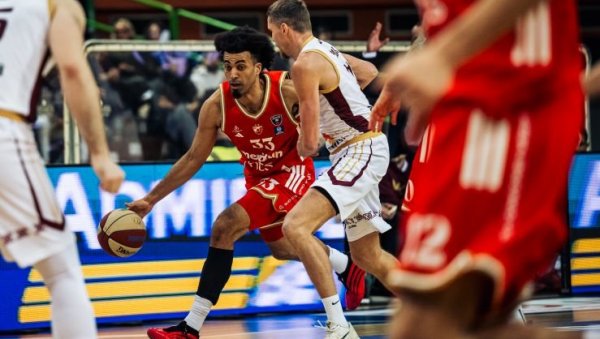 ЗВЕЗДА УТИШАЛА САРАЈЕВО! Пред вечити дерби у Евролиги црвено-бели добили Босну у првом наступу у Сарајеву после 15 година