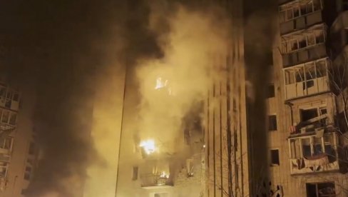 СВЕ СТАЛО, БЛОКИРАНИ АЕРОДРОМИ, СПРЕМА СЕ НАПАД? Хитно упозорење Русије, може да почне у сваком тренутку: Бежите! (ФОТО/ВИДЕО)