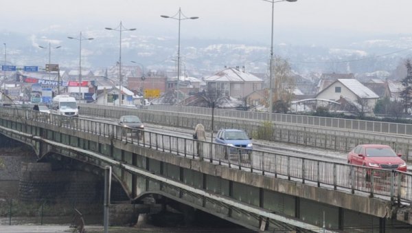 ИЗ БУЏЕТА 190 МИЛИОНА ДИНАРА: Краљевчани сами финансирају реконструкцију старог моста преко Ибра