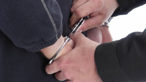 UHAPŠEN PIROMAN IZ BEOGRADA: Palio objekte po Voždovcu i naselju Radiofar - Sumnja se da je povezan sa ovom kriminalnom grupom