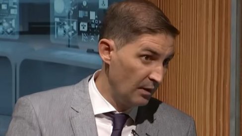 DR ČUBRILO UPOZORAVA NA GREŠKU KOJU MNOGI PRAVE: Nikad limun na prazan stomak zimi!