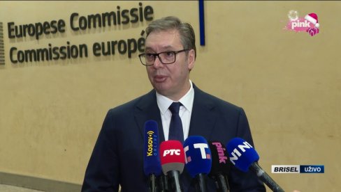 ВУЧИЋ УНИШТИО СПАЈИЋА: Прво скочите па реците хоп!