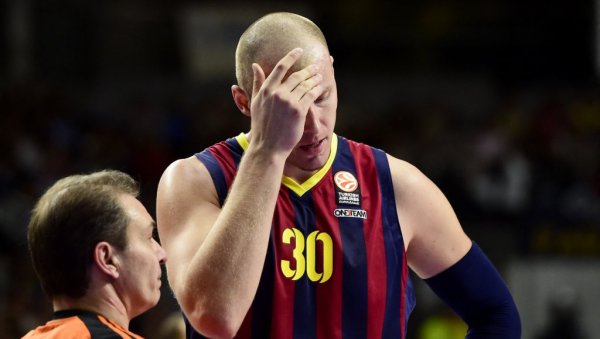 А ОН ПОБЕГАО У СРБИЈУ...  Бившем НБА кошаркашу прете смрћу због посете Москви