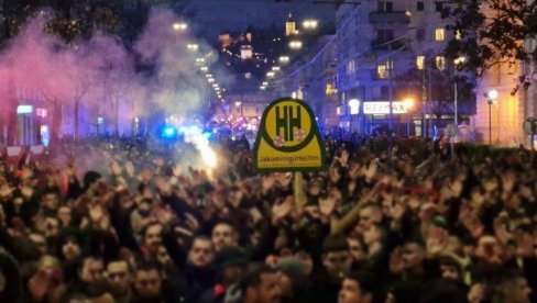 AUSTRIJA JE ZAPANJENA: Evo šta su delije upravo uradile u Gracu (FOTO)