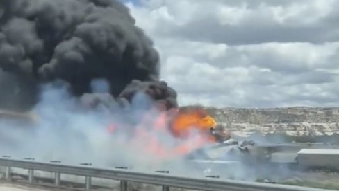 ТЕЖАК СУДАР ВОЗОВА У РУСИЈИ! Исклизнули вагони, 300 људи на терену