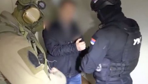 ПОГЛЕДАЈТЕ СНИМАК: Како је кум Радоја Звицера изручен Србији (ВИДЕО)