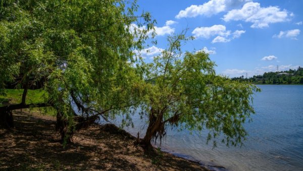 ТРИ МЕСТА БОРУ КОЈЕ МОРАТЕ ПОСЕТИТИ: Природна лепота и тајанствене пећине које ће вас очарати (ФОТО)