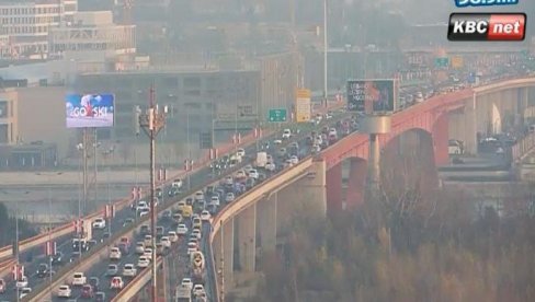 ШПИЦ ЈОШ НИЈЕ НИ ПОЧЕО, А ГУЖВЕ СВУДА ПО БЕОГРАДУ: Закрчења нема само на ове две локације