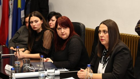 НАСИЉЕ НЕ СМЕ ОСТАТИ СКРИВЕНО: Општина Бачки Петровац обележила 16 дана активизма (ФОТО)