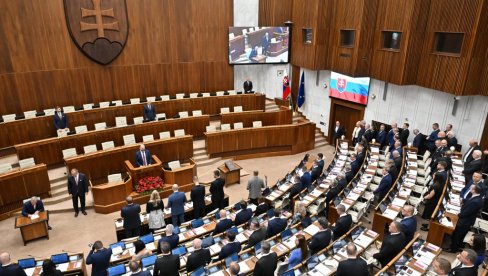 СВИ ПОСЛАНИЦИ И МИНИСТРИ ДА СЕ ТЕСТИРАЈУ НА ДРОГУ: Грађани Словачке изнели оштре захтеве за политичаре
