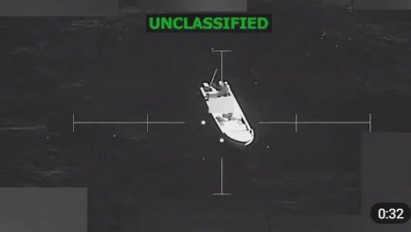 АМЕРИЧКА МОРНАРИЦА ПОТОПИЛА БРОД У ПАЦИФИКУ: Тврде да је превозио дрогу