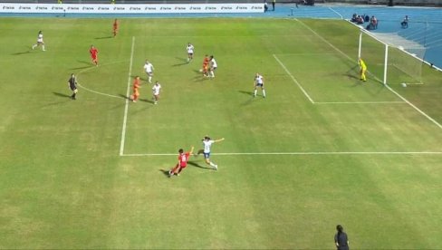 ЦЕО СВЕТ У ЧУДУ, ДА ЛИ ЈЕ МОГУЋЕ ДА ЈЕ ОВАЈ ГОЛ ПОНИШТЕН?! Погледајте необјашњиву одлуку судија у финалу (ВИДЕО)