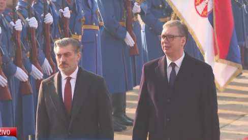 KAVELAŠVILI U SRBIJI: Vučić ga dočekao ispred „Palate Srbija“ (VIDEO)