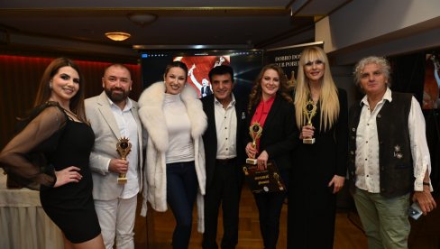 VEČE PRIZNANJA I USPEHA: Poznati zablistali na dodeli nagrada Kluba pobednika 2025 (FOTO)