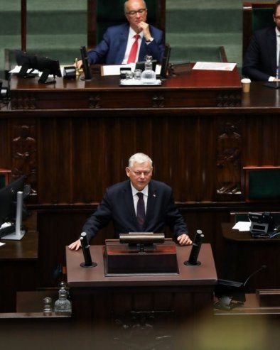 СКАНДАЛ У ПОЉСКОМ ПАРЛАМЕНТУ: Довиђења, дебили (ВИДЕО)