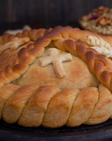 ПОСНА ПОГАЧА ЗА СВЕТОГ НИКОЛУ: Рецепт за мекано и укусно тесто