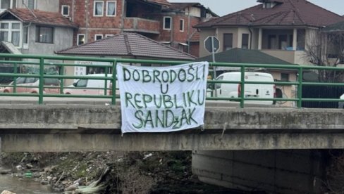 BLOKADERI BI DA CEPAJU SRBIJU, HOĆE REPUBLIKU SANDŽAK: Skandalozni natpisi osvanuli u Novom Pazaru (FOTO)