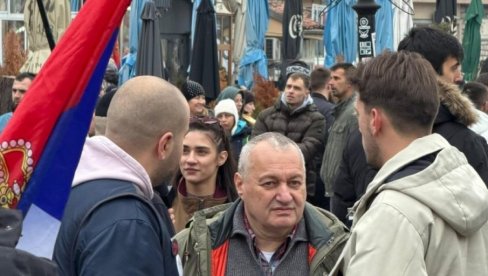 BLOKADERI IZ DS NAPALI OSTATAK BLOKADERA IZ BIVŠE VLASTI: Dinstaju se u sopstvenom sosu