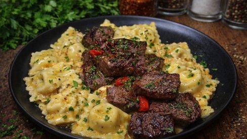 RAVIOLI SA BIFTEKOM I SIROM: Brzo i ukusno jelo