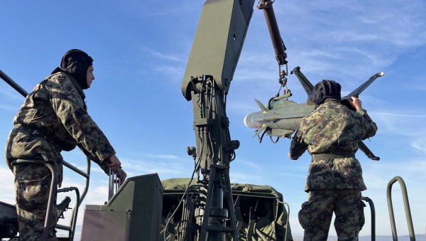 ПОГЛЕДАЈТЕ - ЧУВАРИ НЕБА СРБИЈЕ: У току обука борбених послуга ракетног система КУБ-М2 (СМ) (ВИДЕО)