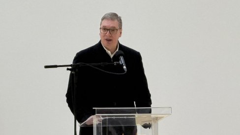 POKLON IZNENAĐENJA Vučić primio neobičan dar (FOTO)