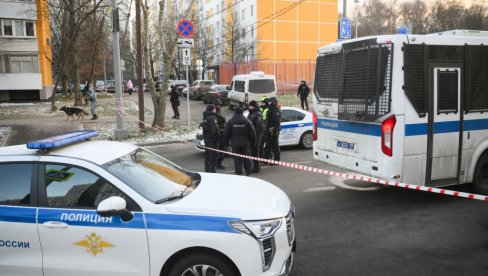 ЈЕЗИВЕ СЦЕНЕ НАКОН ХОРОРА У МОСКВИ: Скупљају делове тела по путу (ФОТО/ВИДЕО)