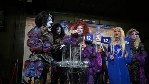 BIVŠA UČESNICA RIJALITIJA ĆE NASTUPITI NA PZE: Na scenu će izaći sa grupom Harem girls