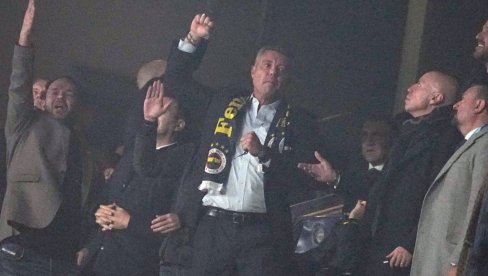 HAOS U ISTANBULU: Predsednik Fenerbahčea Sadetin Saran priveden, našli mu drogu u kosi?!
